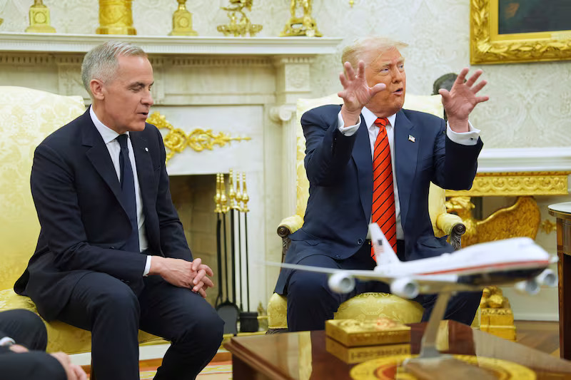 Trump evalúa renegociación de acuerdos comerciales con México y Canadá