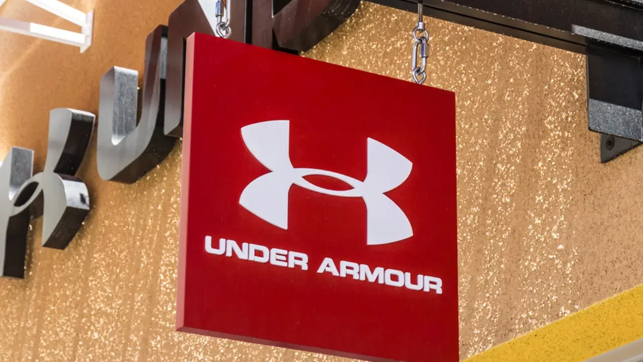 Under Armour prevé elevar precios en EU para enfrentar aranceles