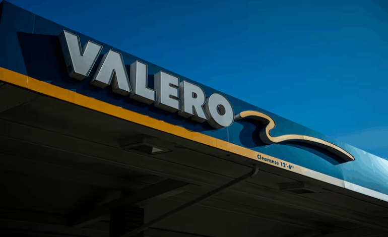 Gobierno de México ha dejado crecer el contrabando de combustible desbordadamente: importadora Valero